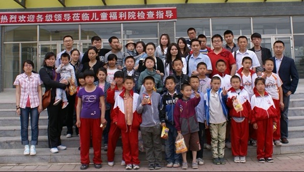 35、2012年5月27日绥化儿童福利院活动 - 爱心传递志愿者服务队 - 绥化市爱心传递志愿者服务队