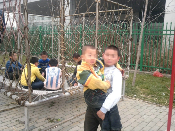 43、2012年10月27日去儿童福利院看望孩子们 - 爱心传递志愿者服务队 - 绥化市爱心传递志愿者服务队