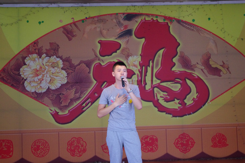 6月27日到北林区养老服务中心慰问演出