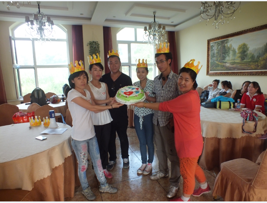 爱心传递志愿者服务队香炉山一日游