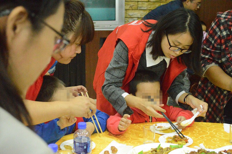 2014年09月14日带自闭儿感受秋天